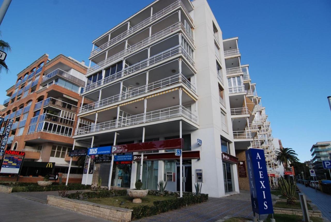 Uhc Alexis Family Apartments サロウ エクステリア 写真