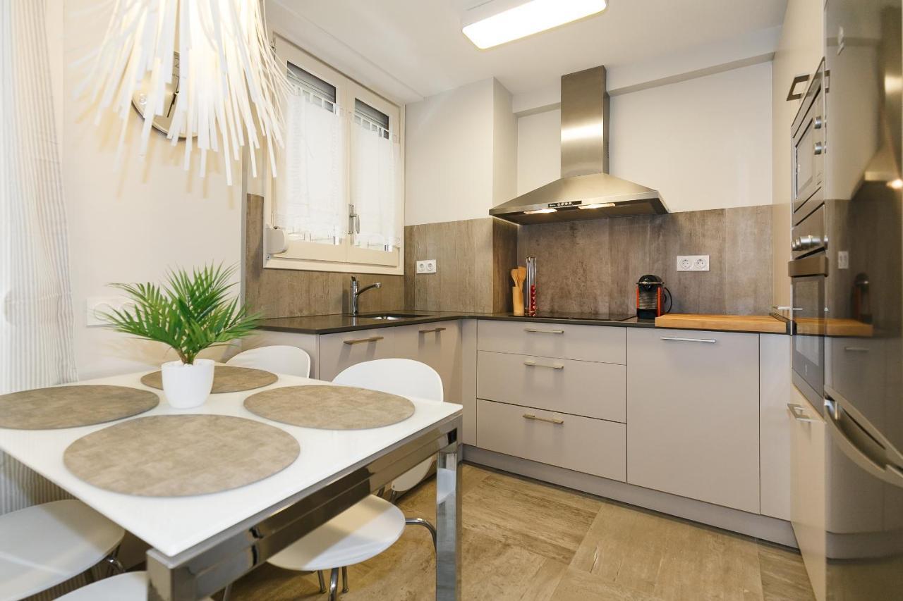 Uhc Alexis Family Apartments サロウ エクステリア 写真